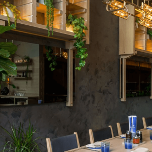 La La Noodle Restaurant